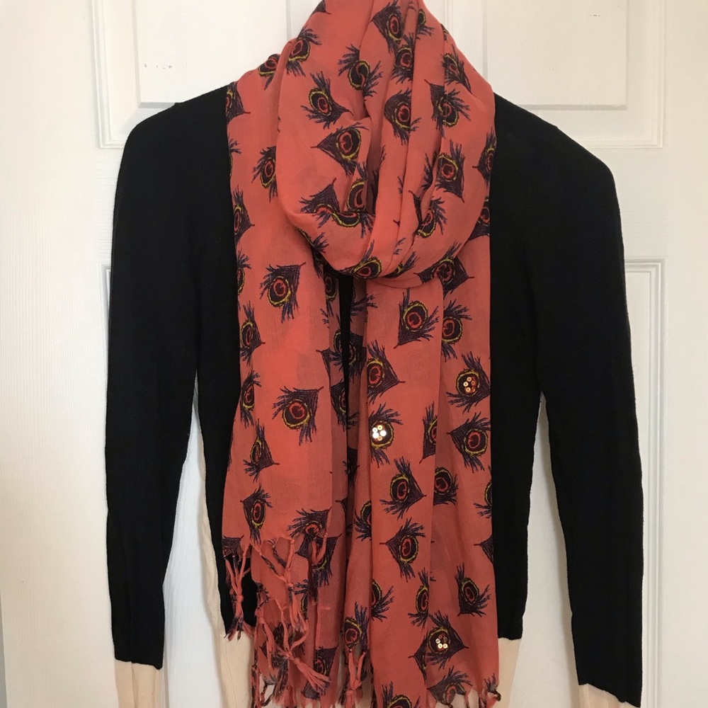 American Eagle feather patterned scarf !